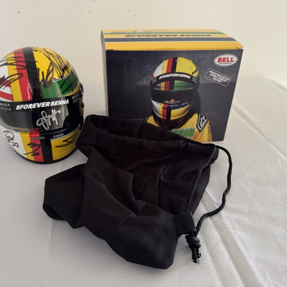 Senna forever 1/2 scale