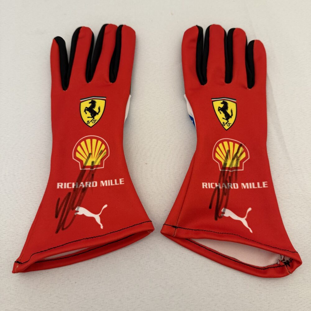Charles Leclerc gloves