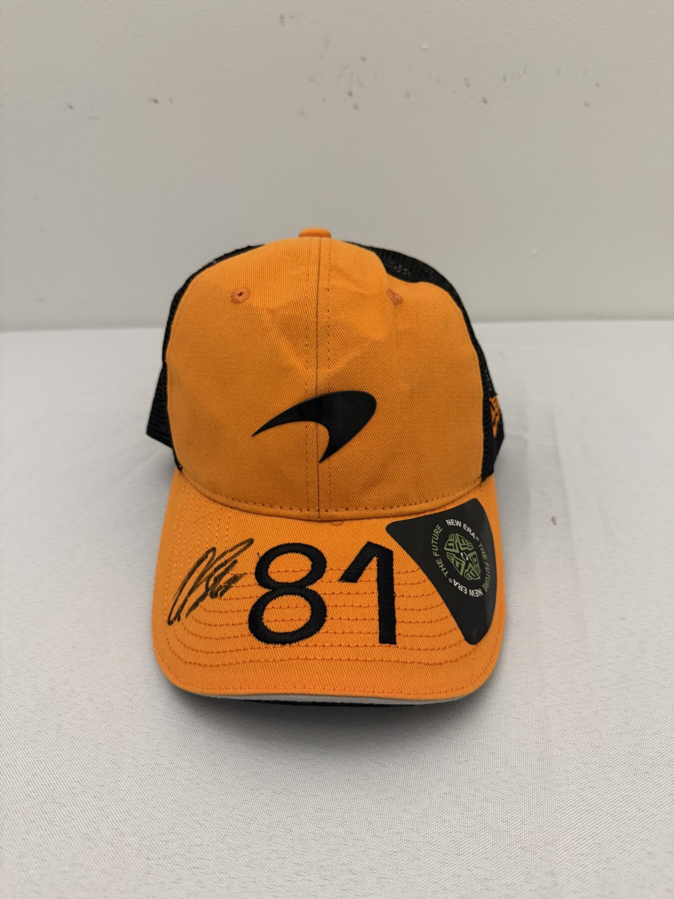 Oscar Piastri McLaren cap Signed-2025