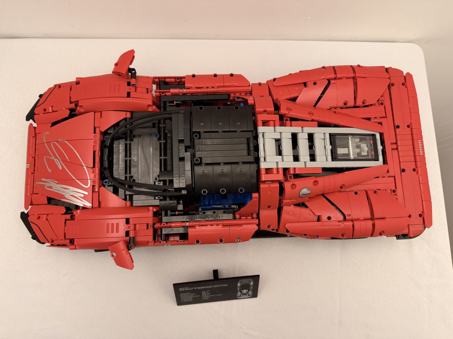 LEGO Ferrari Daytona sp3 -1/8 scale-Signed TWICE by Lewis Hamilton and Charles Leclerc - Image 5