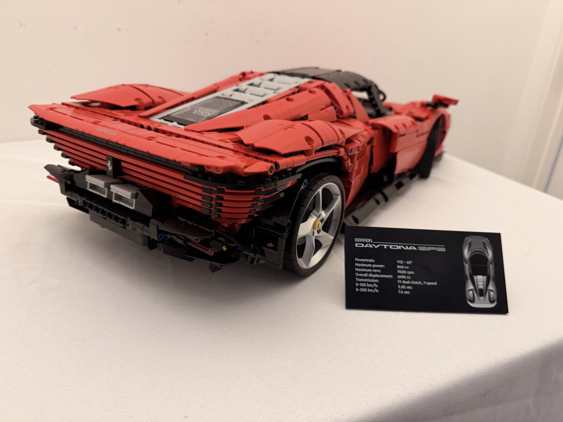 LEGO Ferrari Daytona sp3 -1/8 scale-Signed TWICE by Lewis Hamilton and Charles Leclerc - Image 11