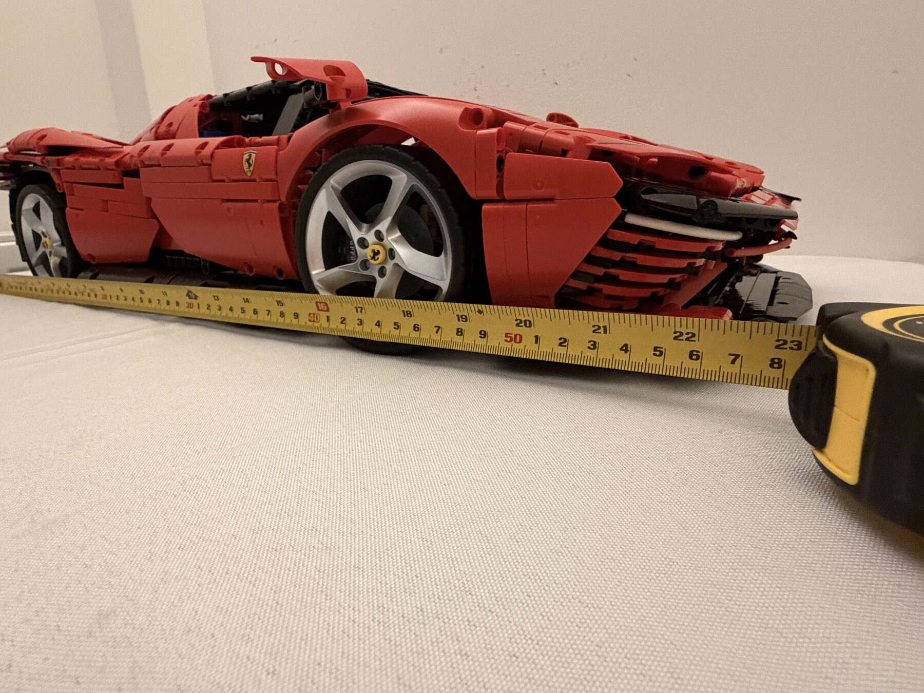 LEGO Ferrari Daytona sp3 -1/8 scale-Signed TWICE by Lewis Hamilton and Charles Leclerc - Image 18