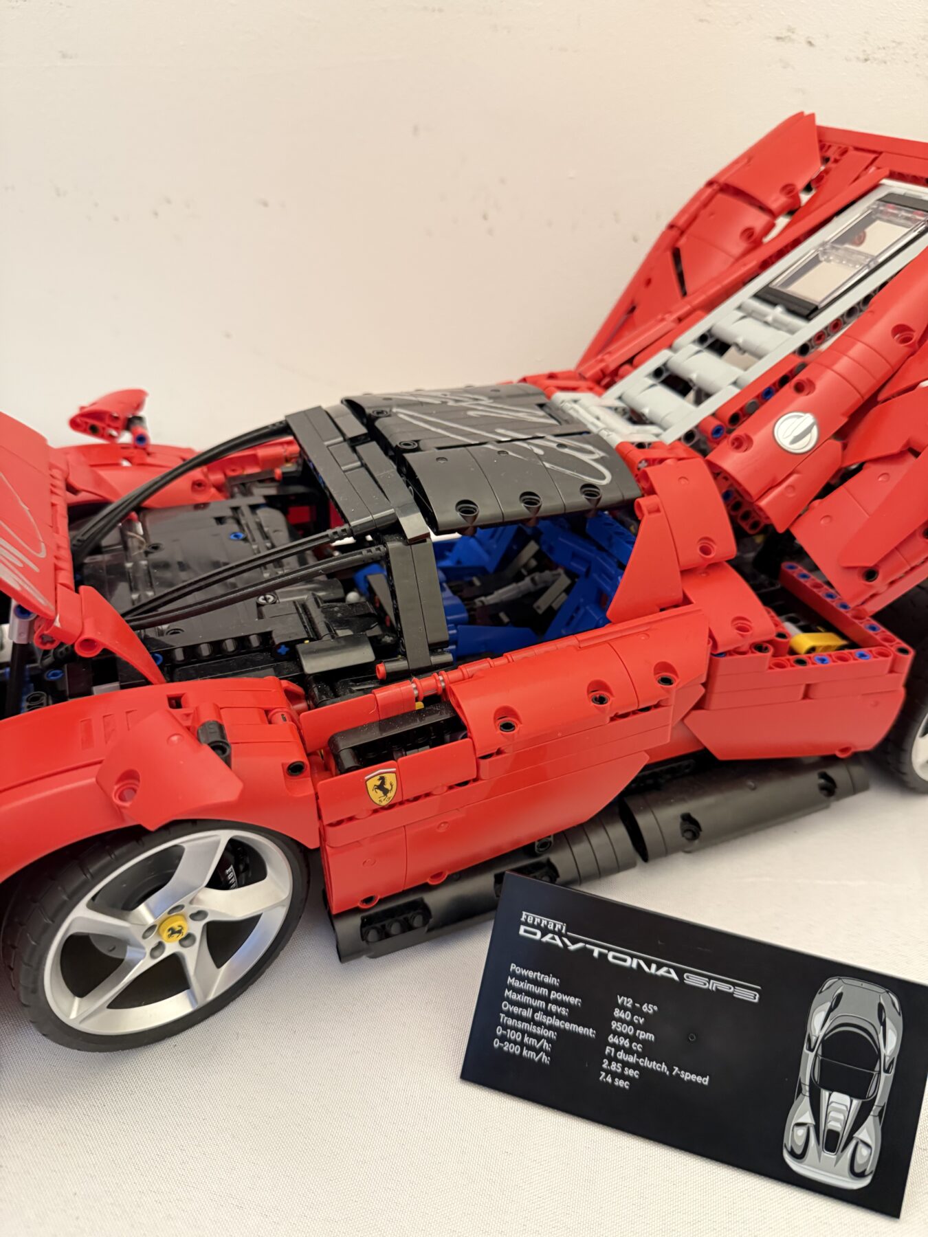 LEGO Ferrari Daytona sp3 -1/8 scale-Signed TWICE by Lewis Hamilton and Charles Leclerc - Image 31