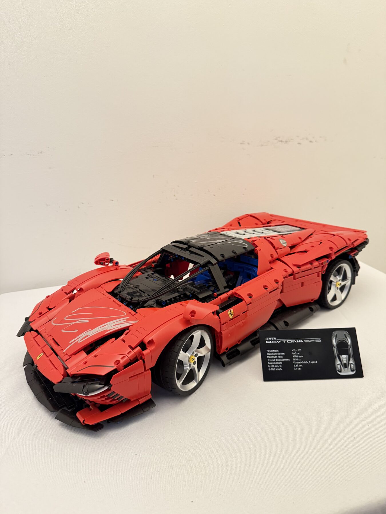 LEGO Ferrari Daytona sp3 -1/8 scale-Signed TWICE by Lewis Hamilton and Charles Leclerc - Image 28