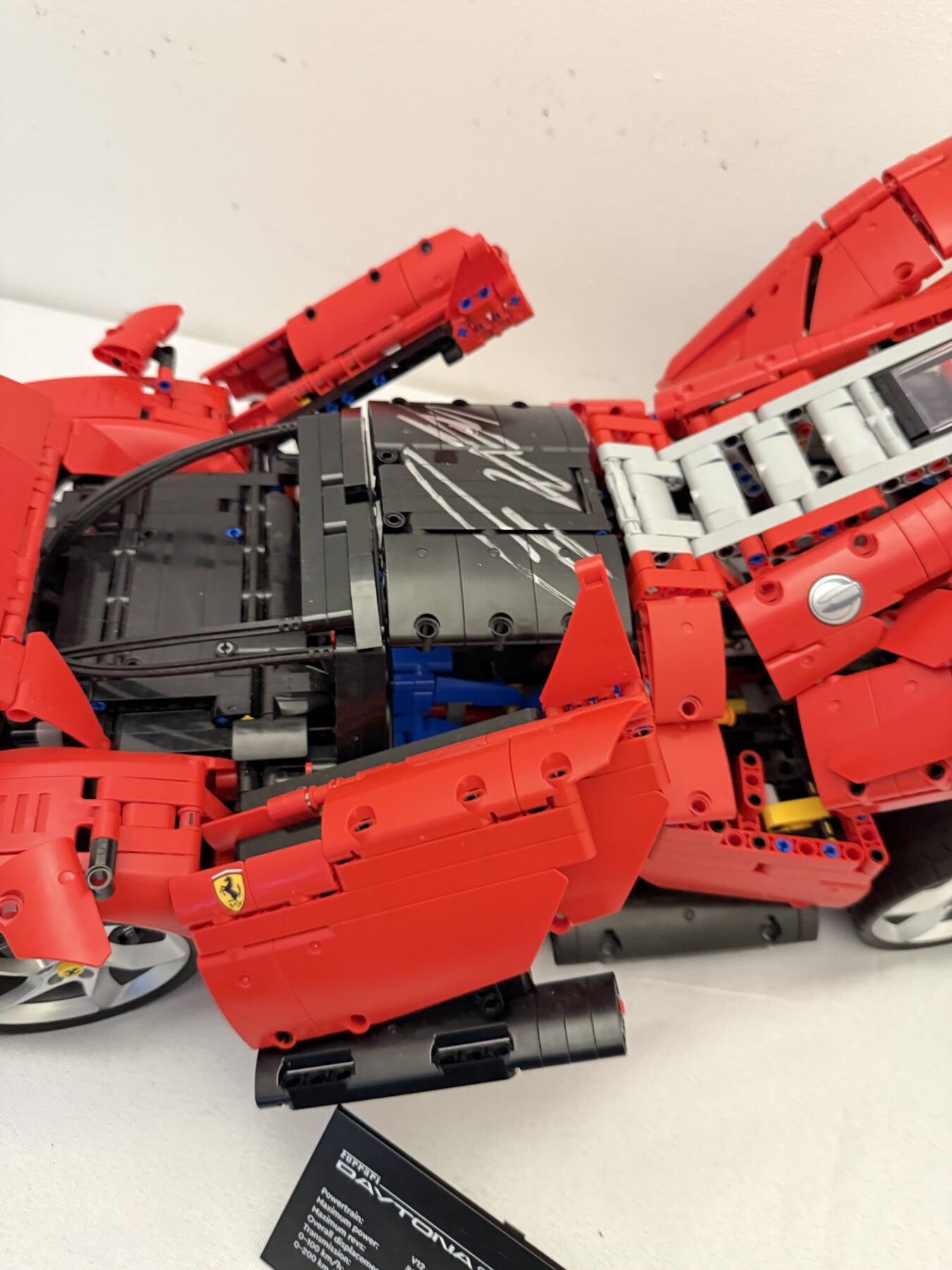 LEGO Ferrari Daytona sp3 -1/8 scale-Signed TWICE by Lewis Hamilton and Charles Leclerc - Image 48
