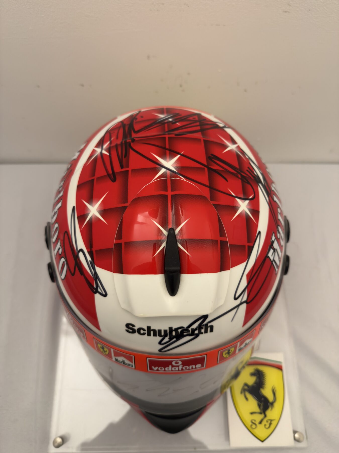 Michael Schumacher QM1 helmet multi signed by all 2025 F1 drivers and Michael Schumacher on the visor - Image 12