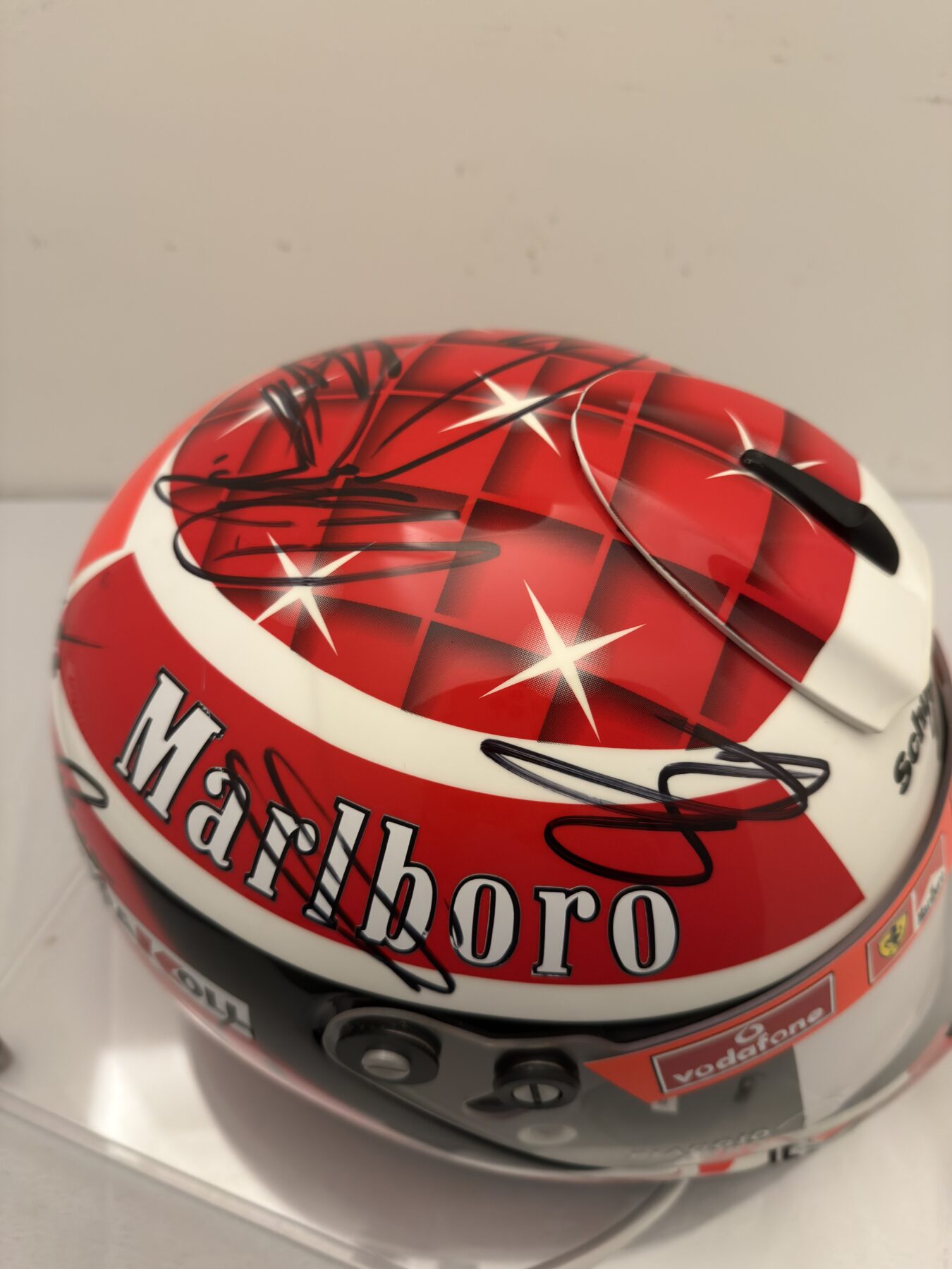Michael Schumacher QM1 helmet multi signed by all 2025 F1 drivers and Michael Schumacher on the visor - Image 14
