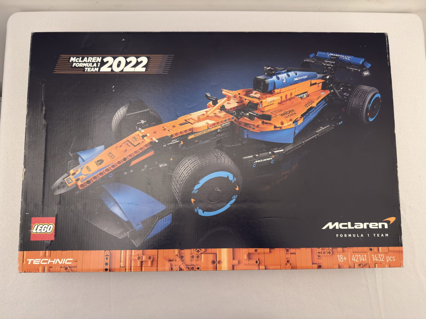 Lando Norris & Oscar Piastri Signed 1/8 LEGO McLaren Model - Image 11