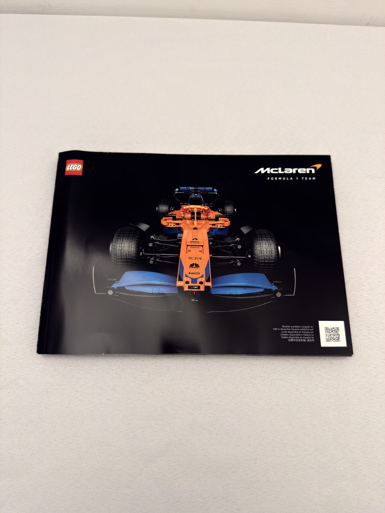 Lando Norris & Oscar Piastri Signed 1/8 LEGO McLaren Model - Image 10