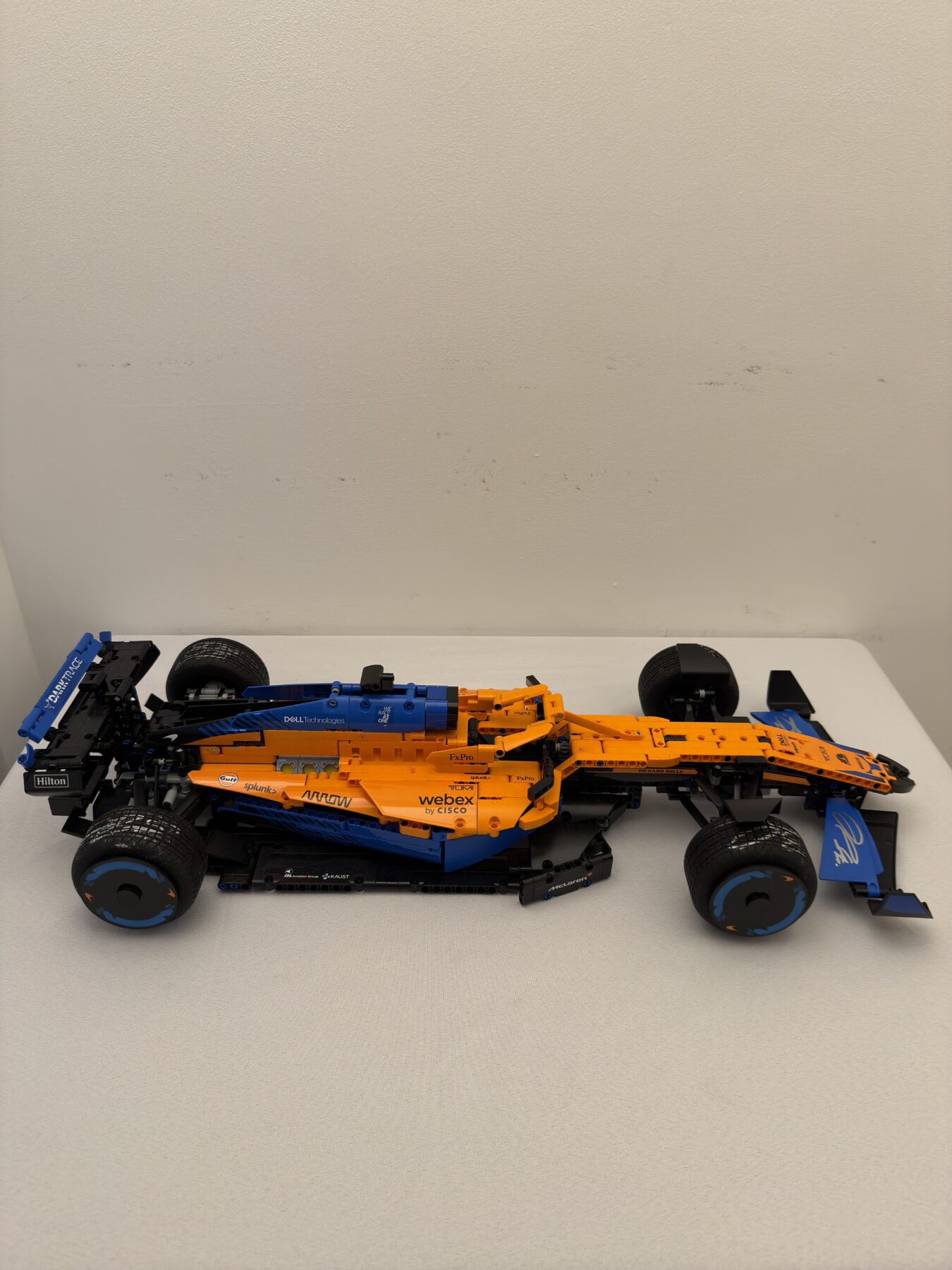 Lando Norris & Oscar Piastri Signed 1/8 LEGO McLaren Model - Image 5