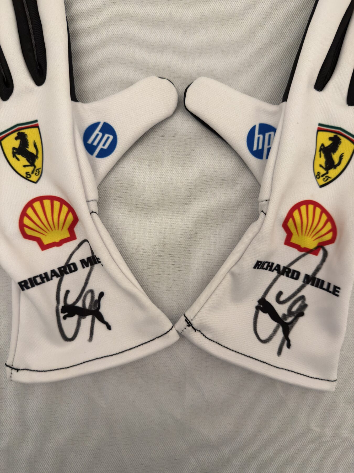Lewis Hamilton-2025 gloves-Monza White-Signed - Image 6