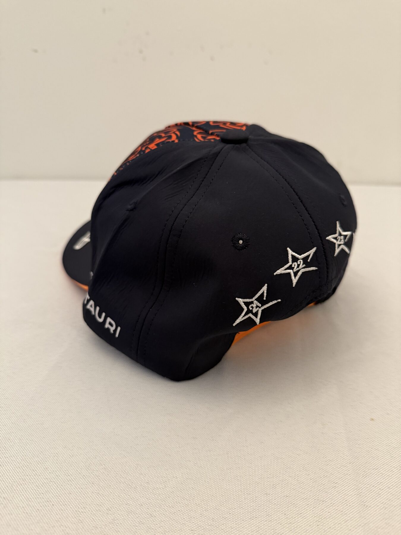 Max Verstappen 2026 Signed Red Bull cap - Image 5