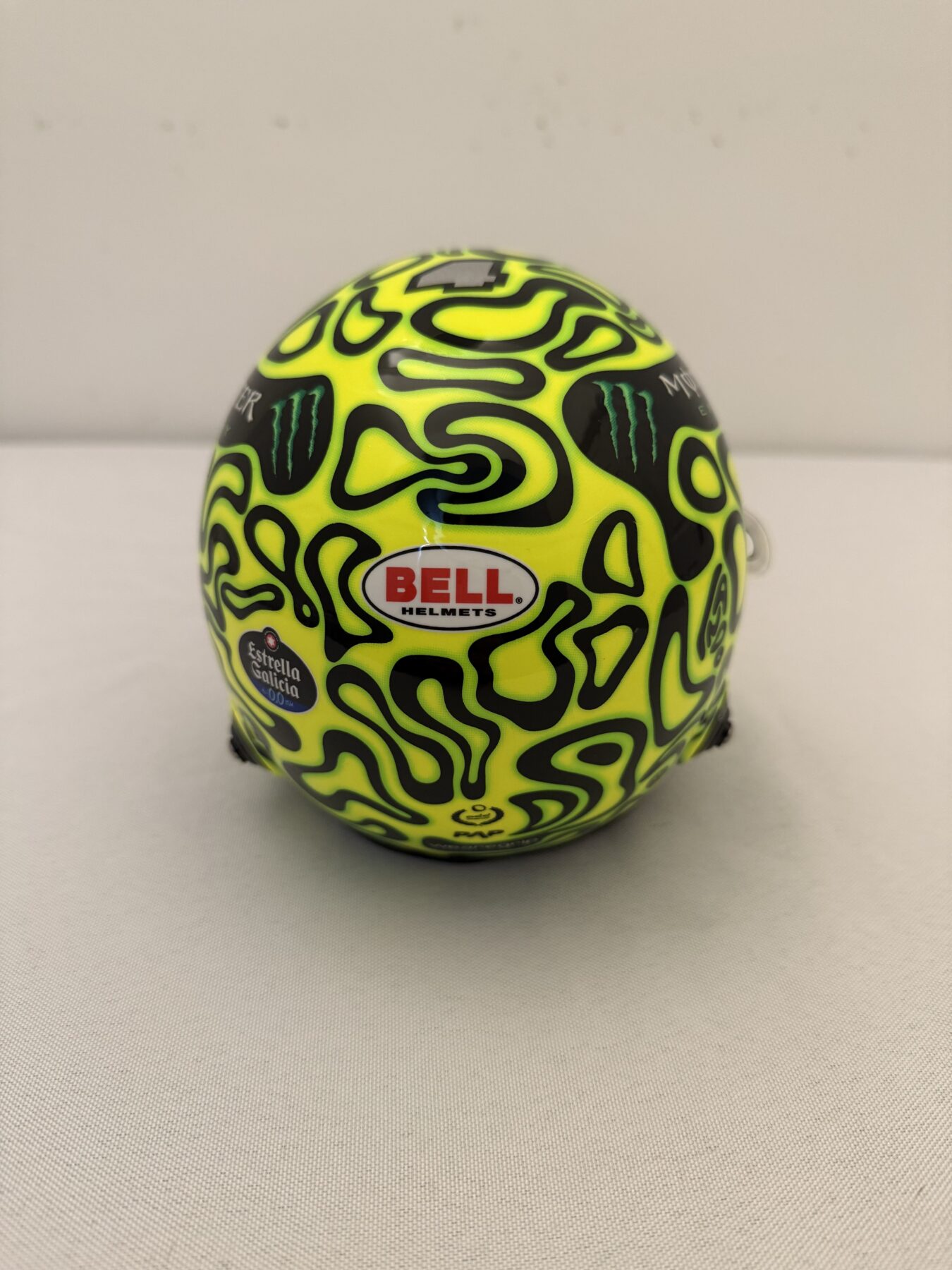 Lando Norris Signed Bell 1:2 Scale F1 Helmet and Cap Display Set - Image 33