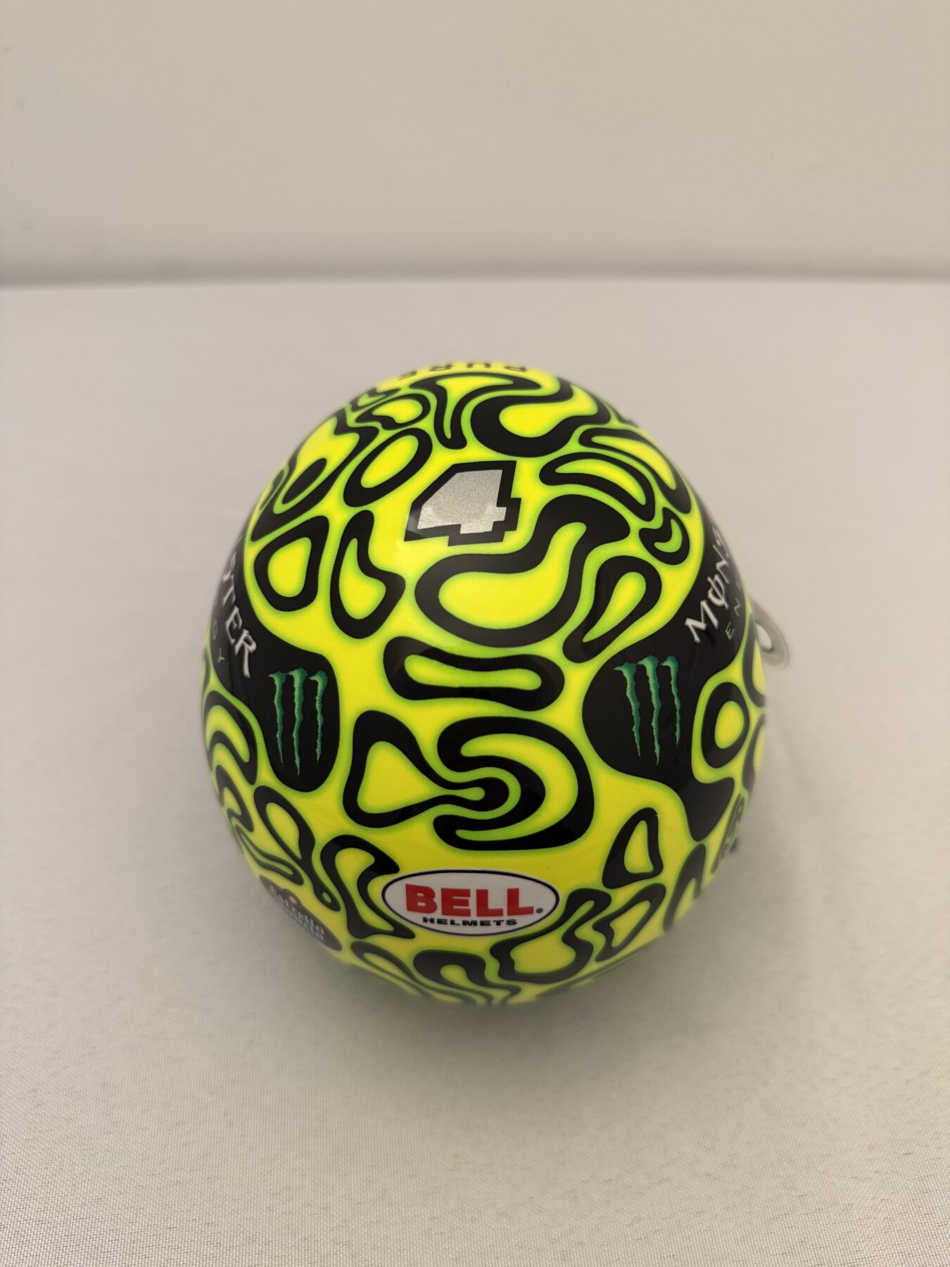 Lando Norris Signed Bell 1:2 Scale F1 Helmet and Cap Display Set - Image 34