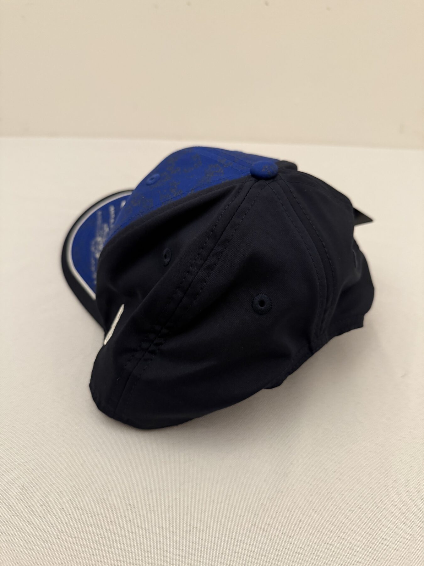 Isack Hadjar Signed Red Bull Cap number 6 - Image 5