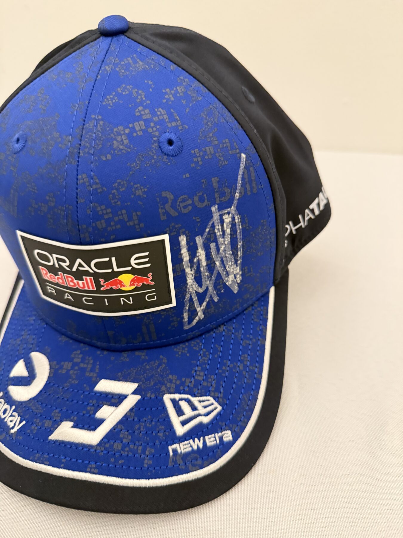 Max Verstappen 2026 Signed Red Bull cap - Image 4