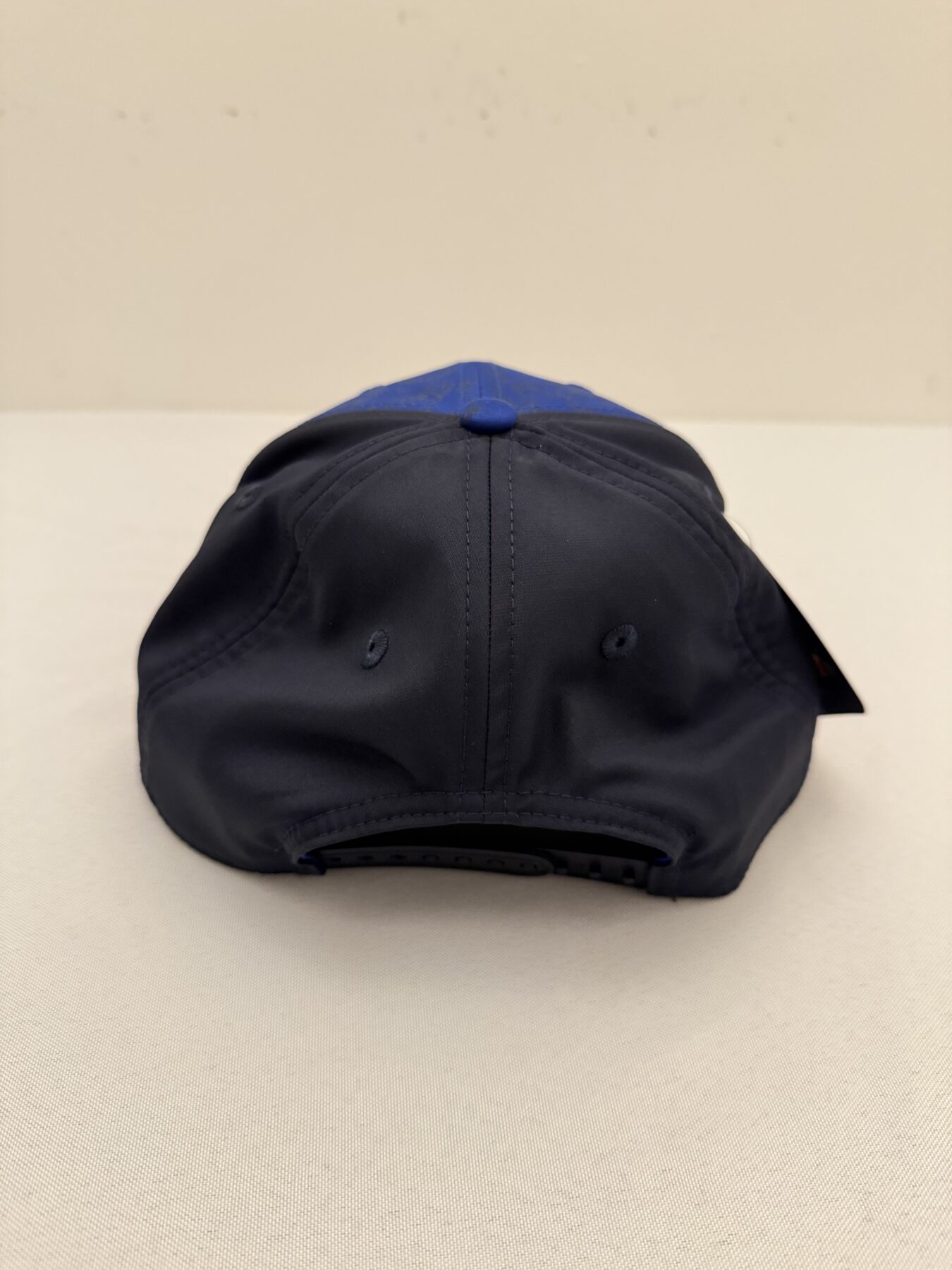 Max Verstappen 2026 Signed Red Bull cap - Image 7