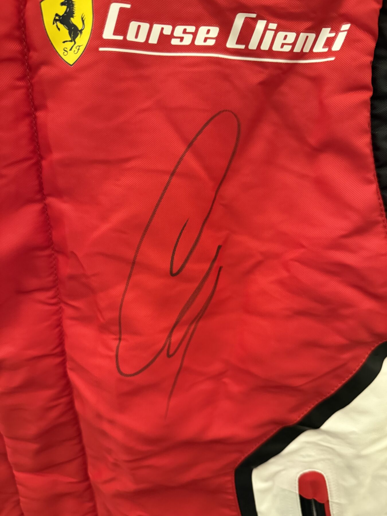 Ferrari Gilet-Signed by Charles Leclerc,Fernando Alonso and Lewis Hamilton - Image 10
