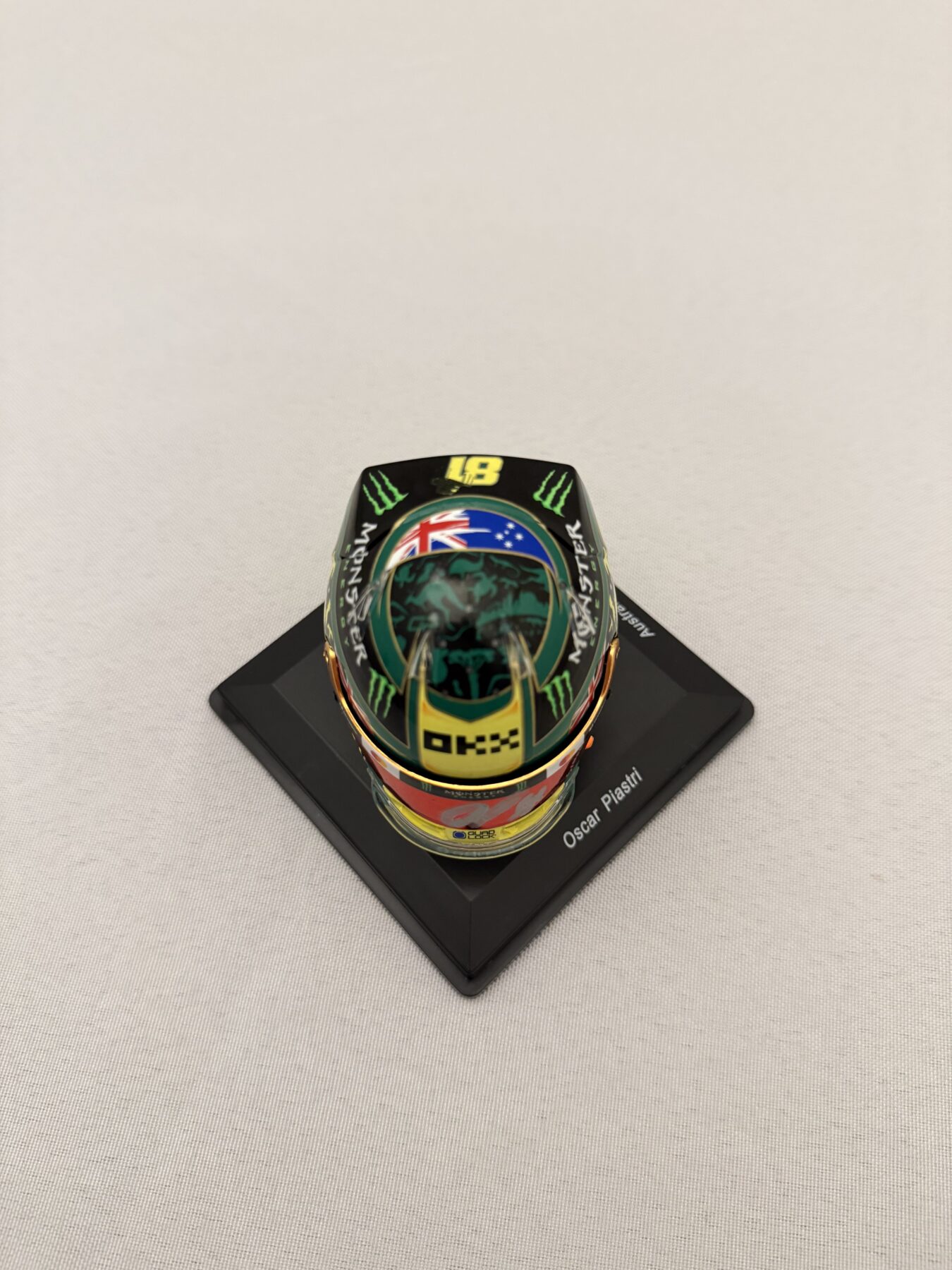 Oscar Piastri 1/5 scale Australia GP-helmet Signed twice - Image 19