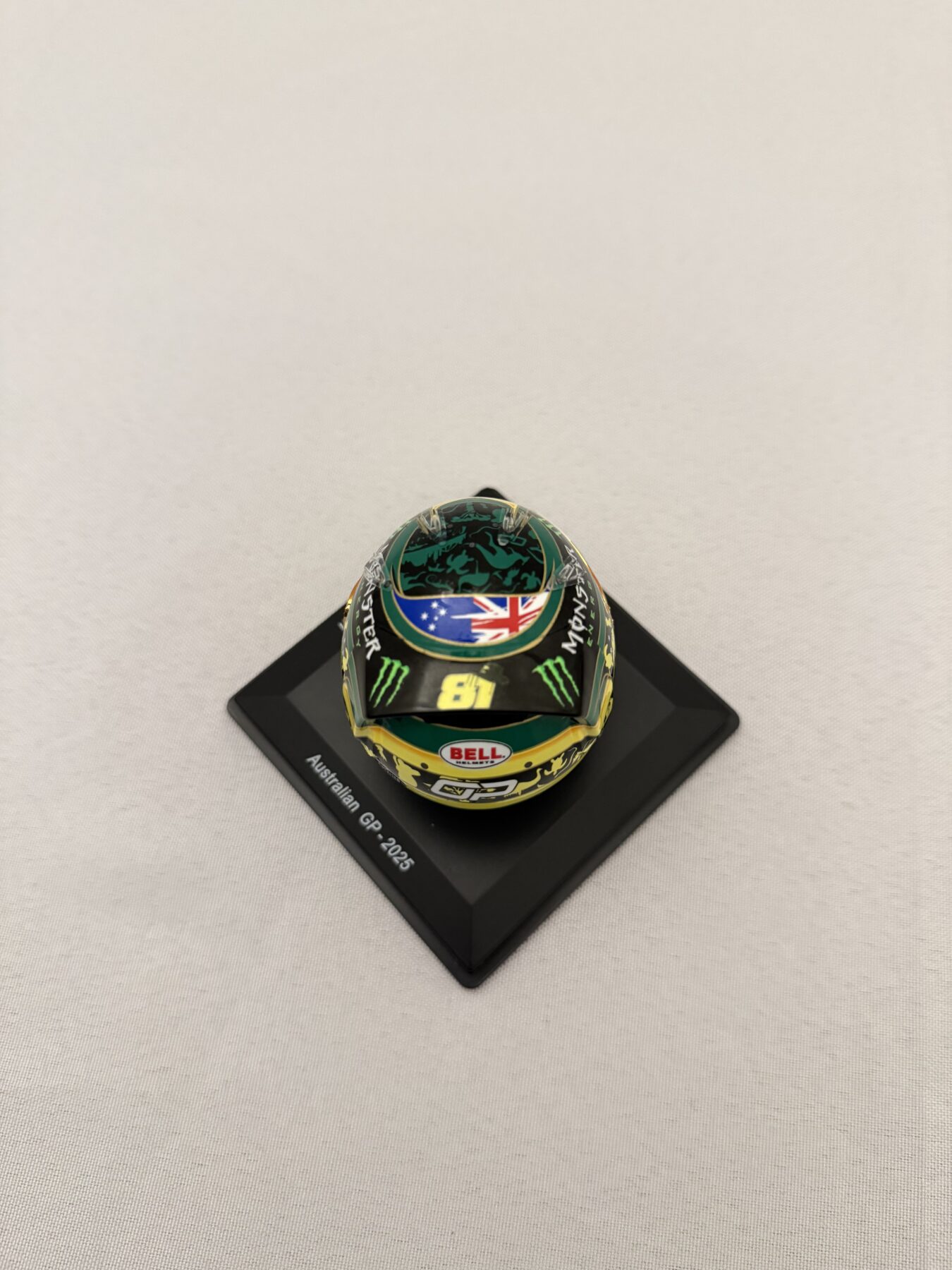 Oscar Piastri 1/5 scale Australia GP-helmet Signed twice - Image 18