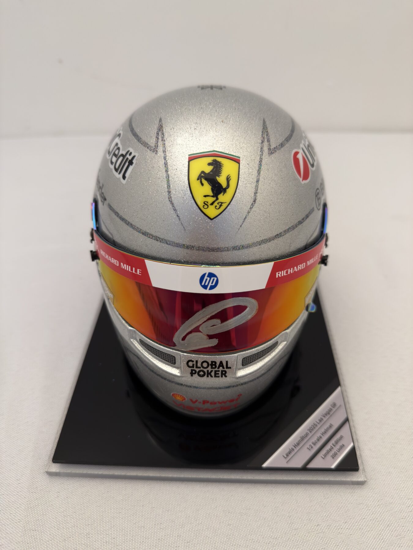Lewis Hamilton-Bell 1/2 scale Las Vegas-limited edition-Ferrari Limited Edition helmet Signed on the helmet and on the box - Image 14