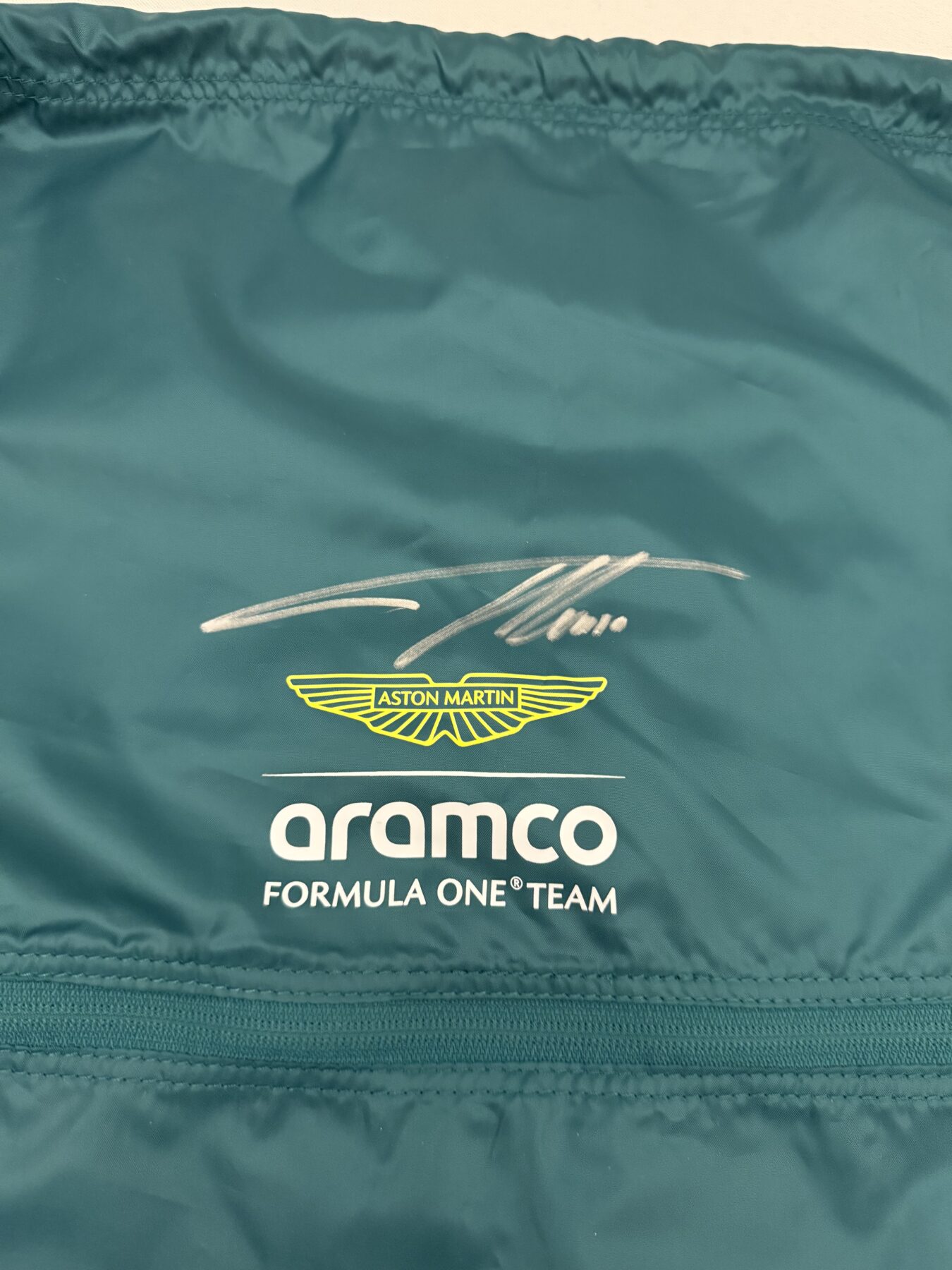 Fernando Alonso-Signed Official Aston Martin bag - Image 5
