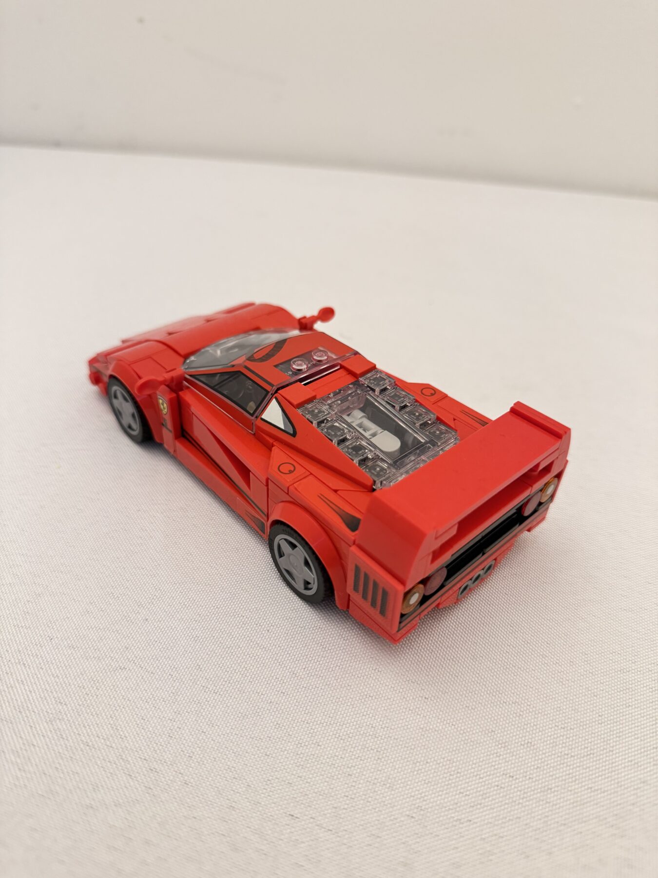 Ferrari F40-Lego model-Signed by Lewis Hamilton - Image 7