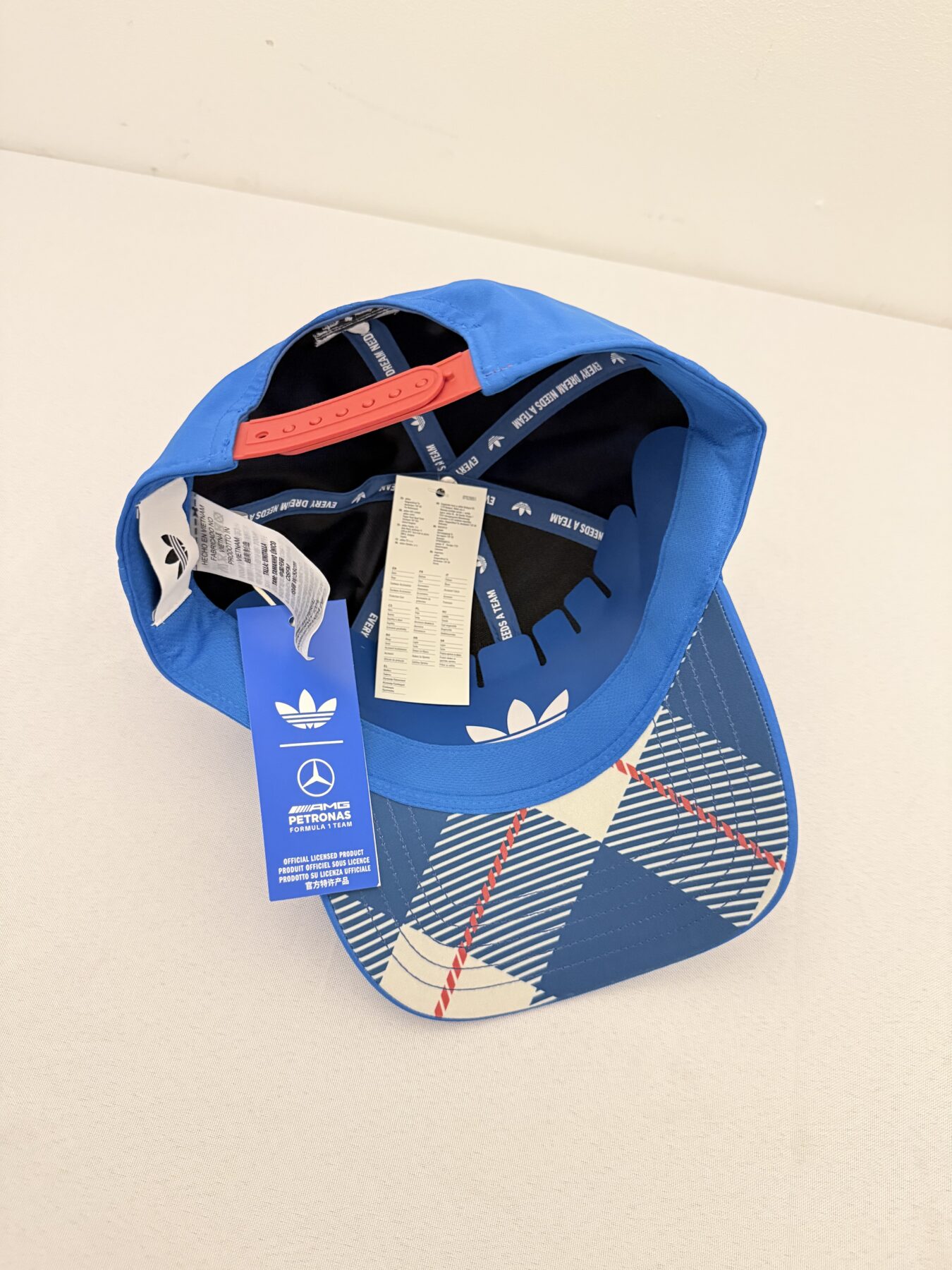 Kimi Antonelli-Silverstone limited edition Mercedes-Signed cap - Image 8