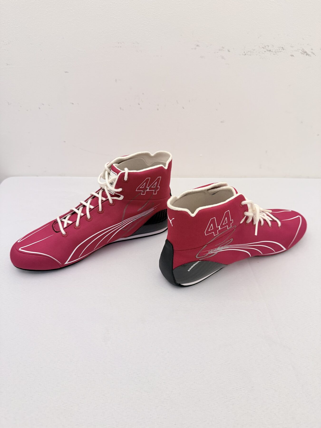 Lewis Hamilton Signed Ferrari Official Boots - Image 25